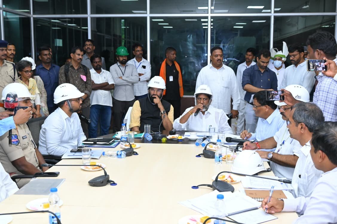 పులిచింతల ప్రాజెక్టును సందర్శించిన డిప్యూటీ సీఎం భట్టి, మంత్రి ఉత్తమ్